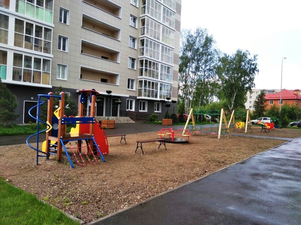 Залесный сити детская площадка